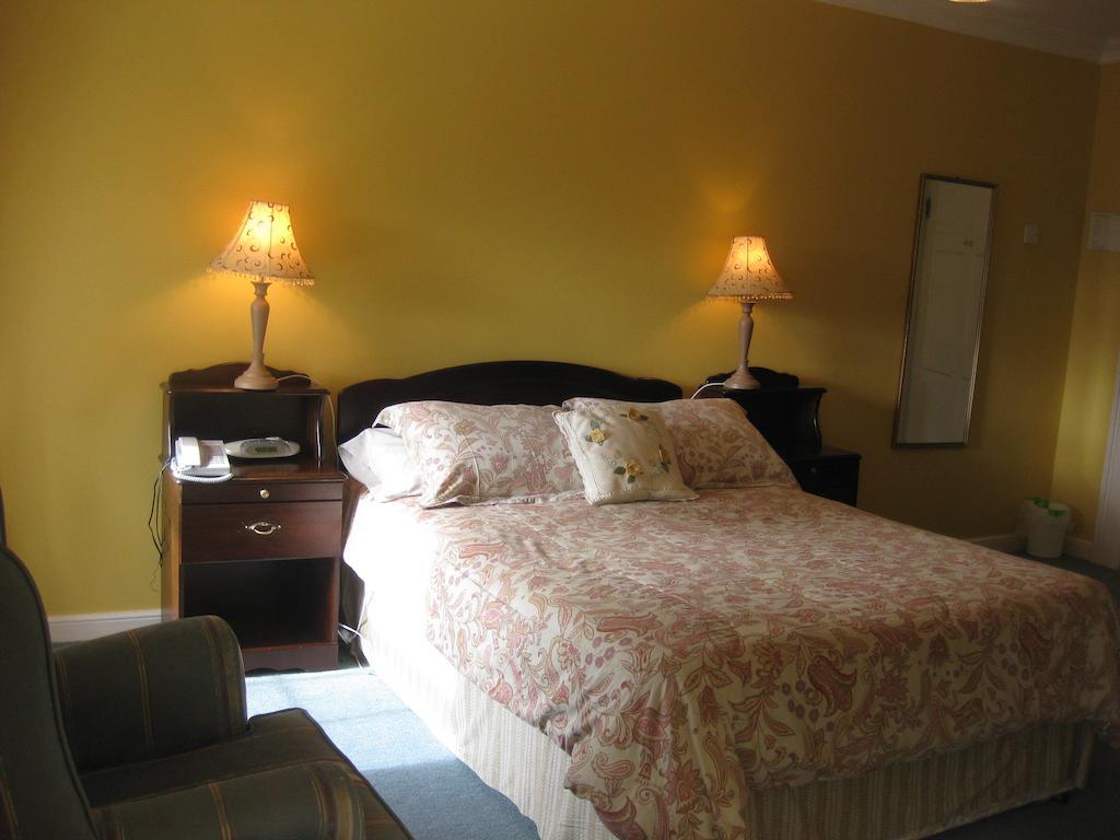 Glebe House 호텔 모힐 객실 사진